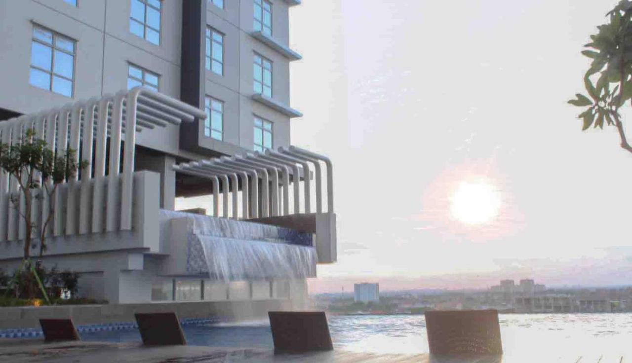 Bess Mansion Hotel Surabaya Wonocolo Exterior photo